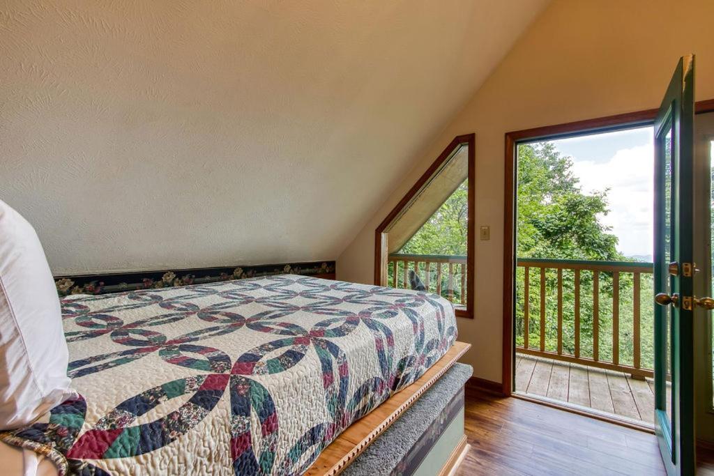 Serenity Heights, Amazing Views, Hot Tub Pool Access, 1089 Free Tickets Each Paid Day, Dollywood Gatlinburg Eksteriør billede