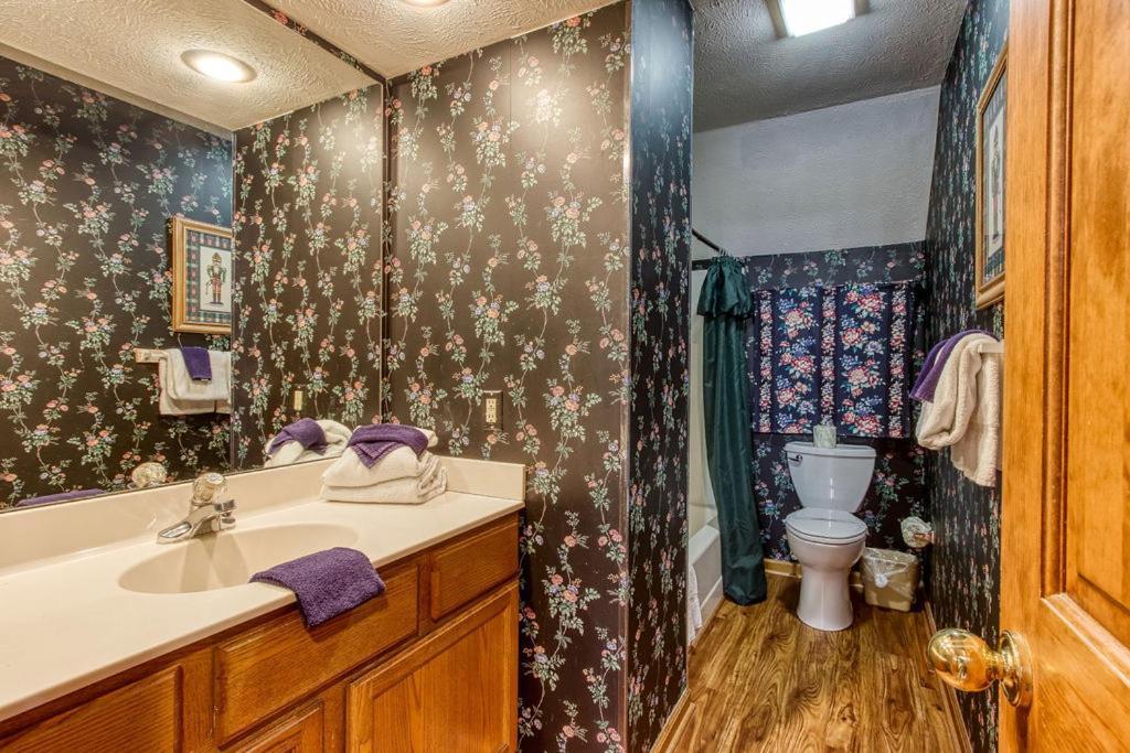Serenity Heights, Amazing Views, Hot Tub Pool Access, 1089 Free Tickets Each Paid Day, Dollywood Gatlinburg Eksteriør billede