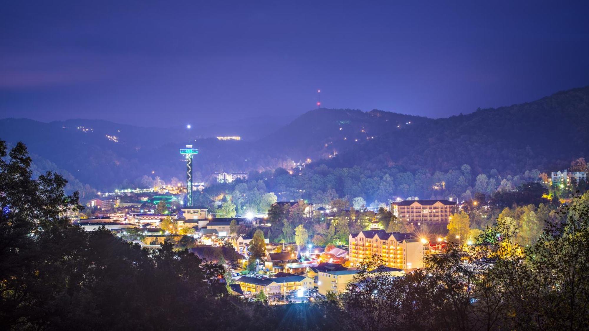Serenity Heights, Amazing Views, Hot Tub Pool Access, 1089 Free Tickets Each Paid Day, Dollywood Gatlinburg Eksteriør billede