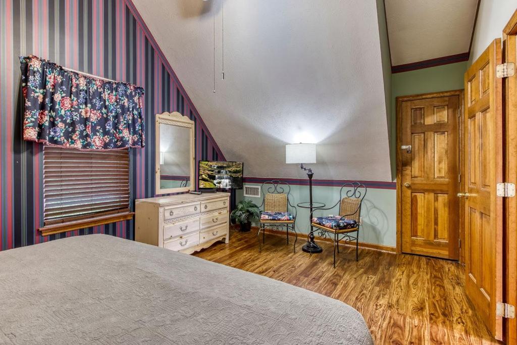 Serenity Heights, Amazing Views, Hot Tub Pool Access, 1089 Free Tickets Each Paid Day, Dollywood Gatlinburg Eksteriør billede