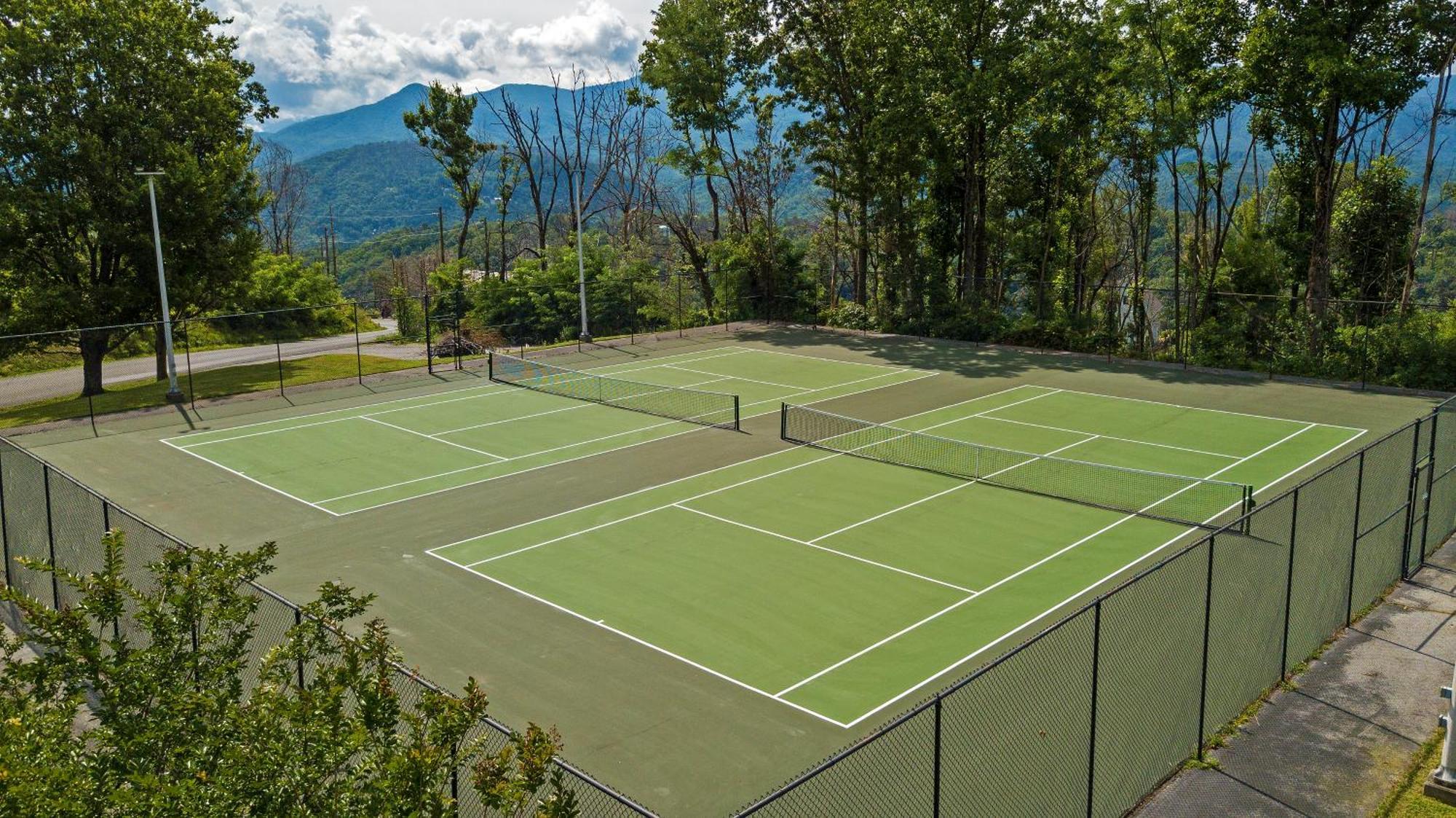 Serenity Heights, Amazing Views, Hot Tub Pool Access, 1089 Free Tickets Each Paid Day, Dollywood Gatlinburg Værelse billede